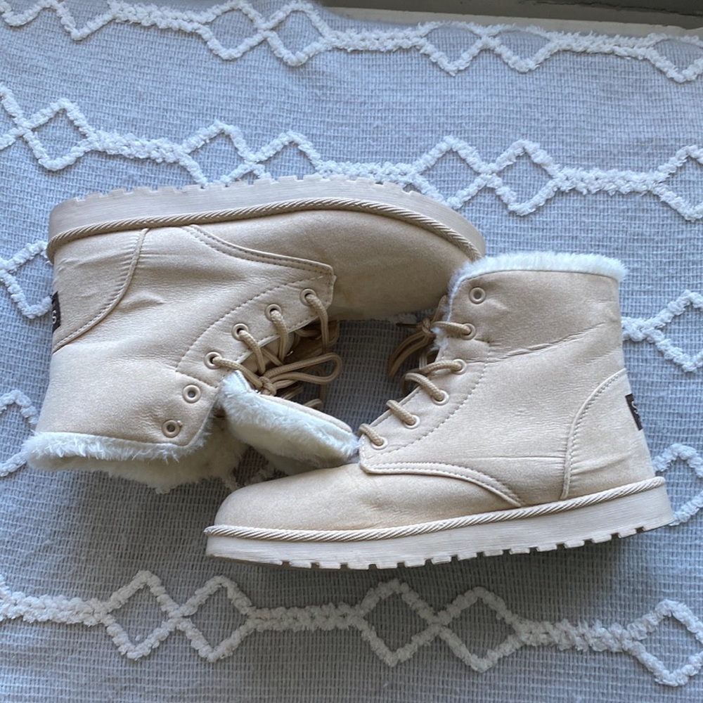 Sport fashion boot. Tan. Size 9 worn once